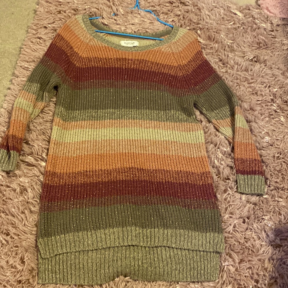 Size small super cute sweater with glitter